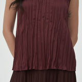 Maroon Lark