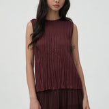 Maroon Lark
