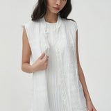 Offwhite Alcea